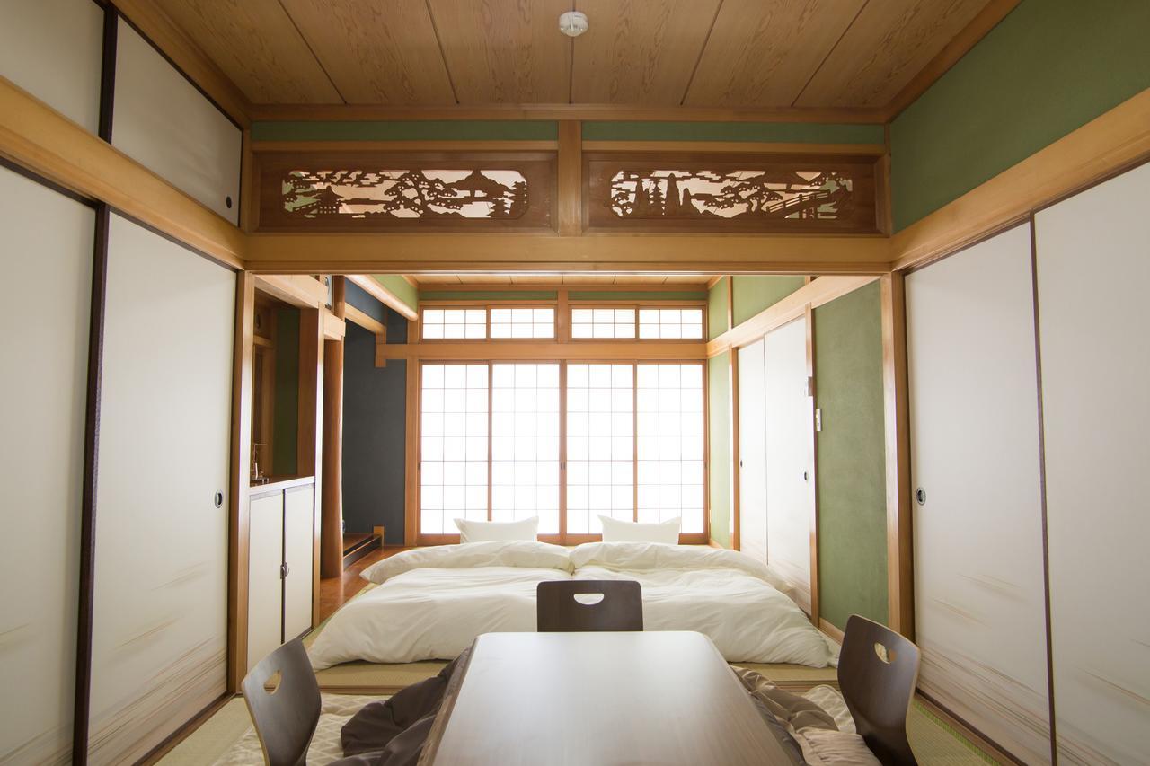 Guest House Dougo-Yado Matsuyama  Buitenkant foto